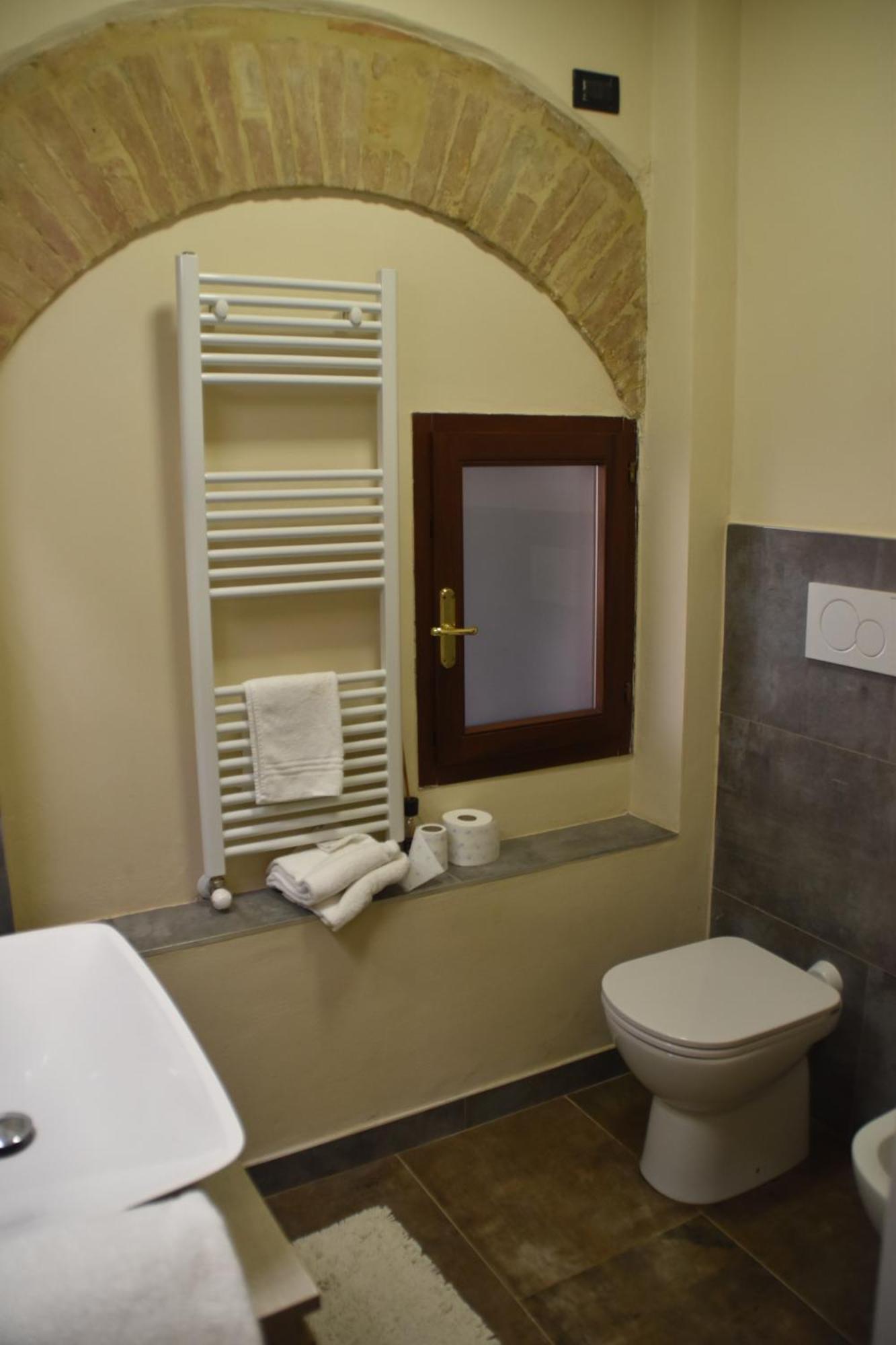 Apartamento A Casa Di Giulia Siena Exterior foto